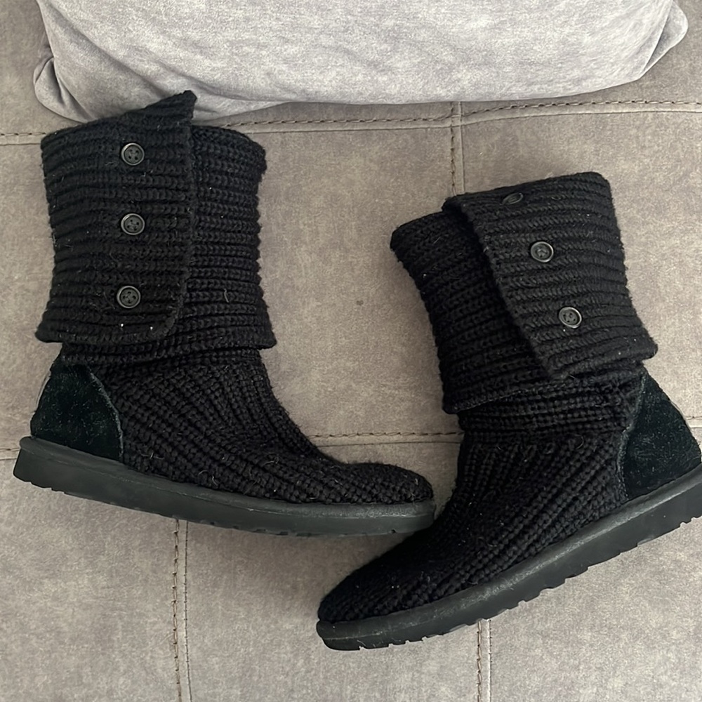 UGGS Black knitted boots